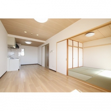 ロイヤルシティ大和