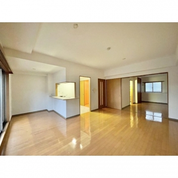 ラ・シエスタ泉