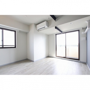 ラファール泉中央