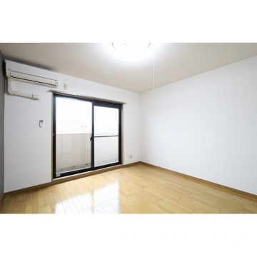 ヴィラ・ラレーヌ