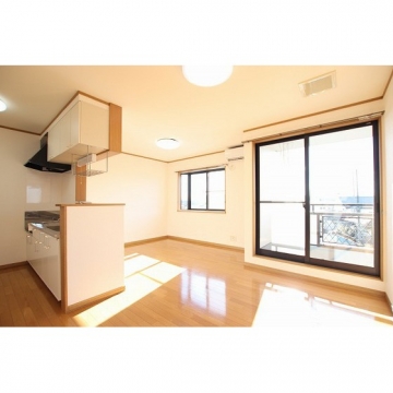 コーポ・プラースＡ