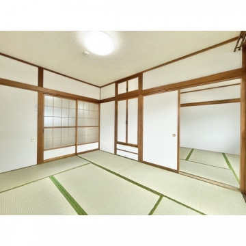 ハイツ泉