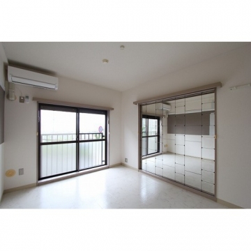 ラフォーレ八木山