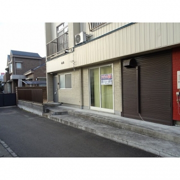 市名坂東裏店舗（西）