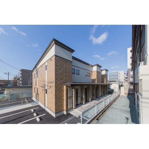 ジュナス泉中央A棟