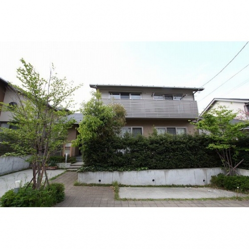 南中山6丁目戸建て