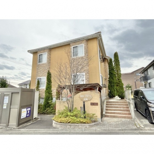 Ｍｏｍｏ・エテルナーレ