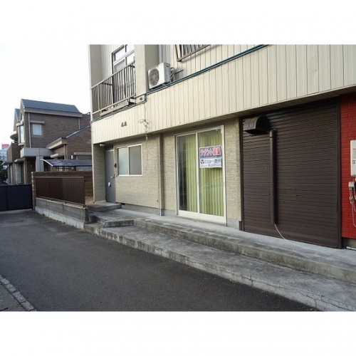 市名坂東裏店舗（西）