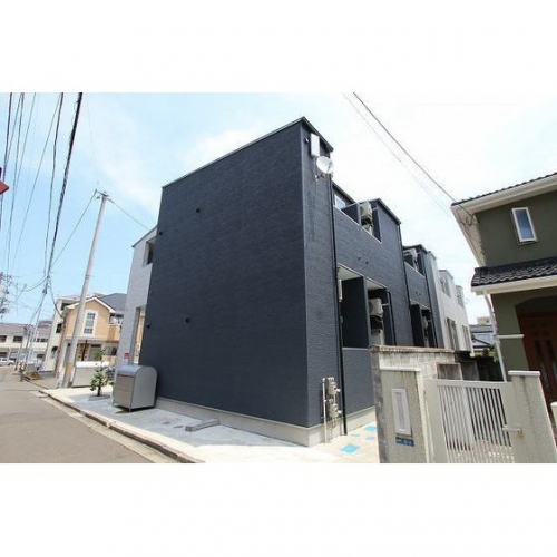 杜のアパートメントA棟